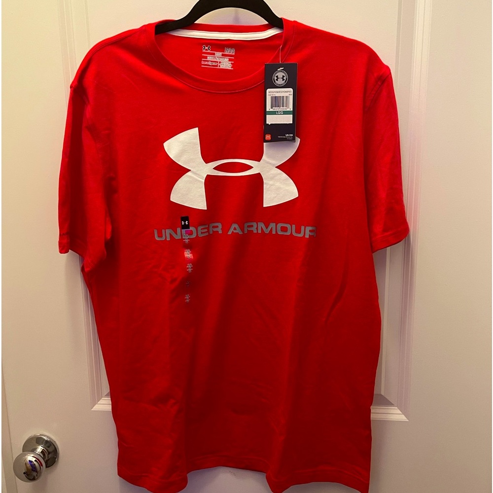 🔴Brand New Men’s Under Armour Shirt🔴